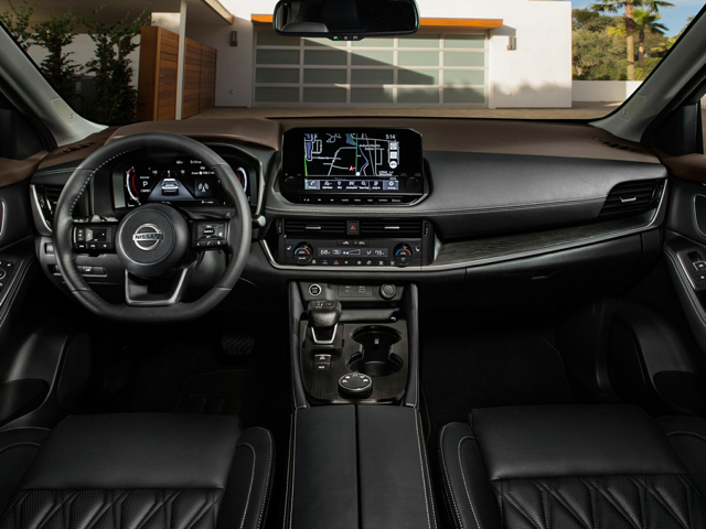 2021 Nissan Rogue Platinum Dashboard