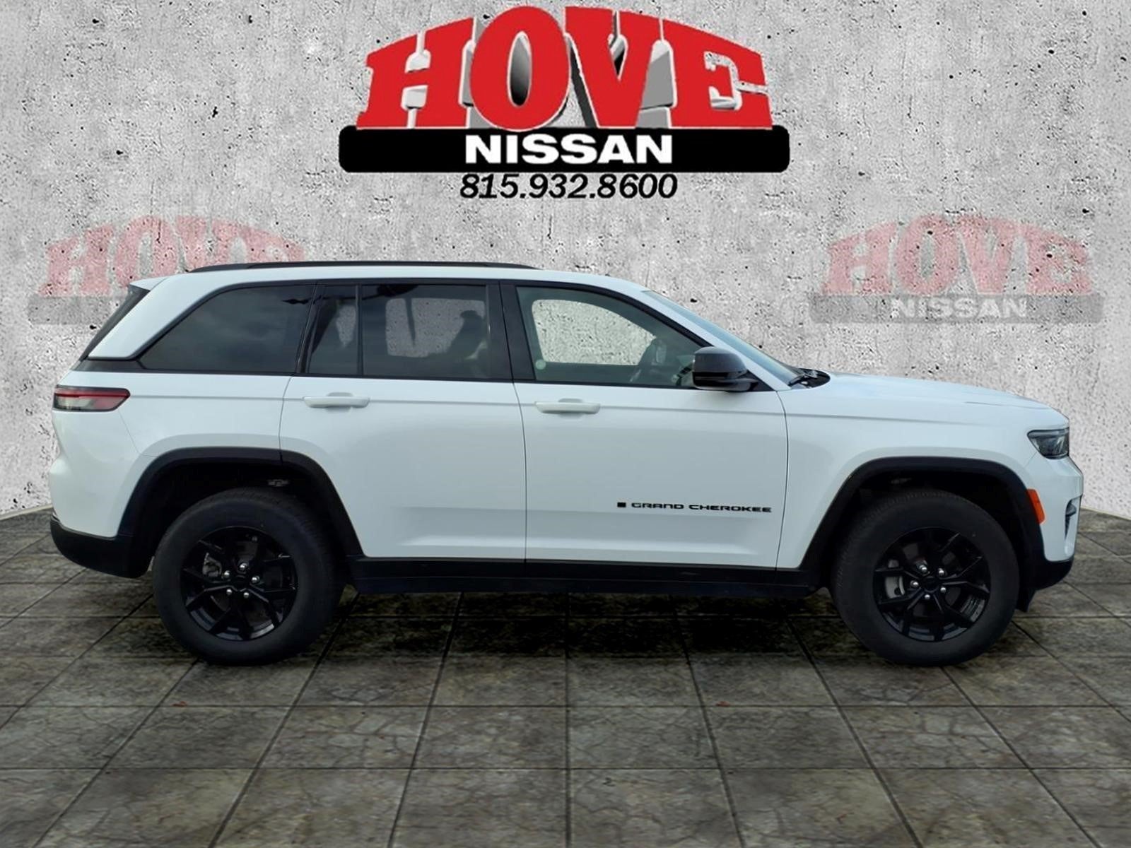 2025 Jeep Grand Cherokee Laredo