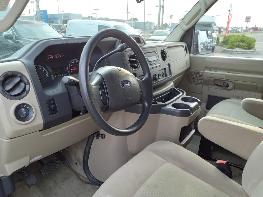 2012 Ford E-Series E-350 SD XLT