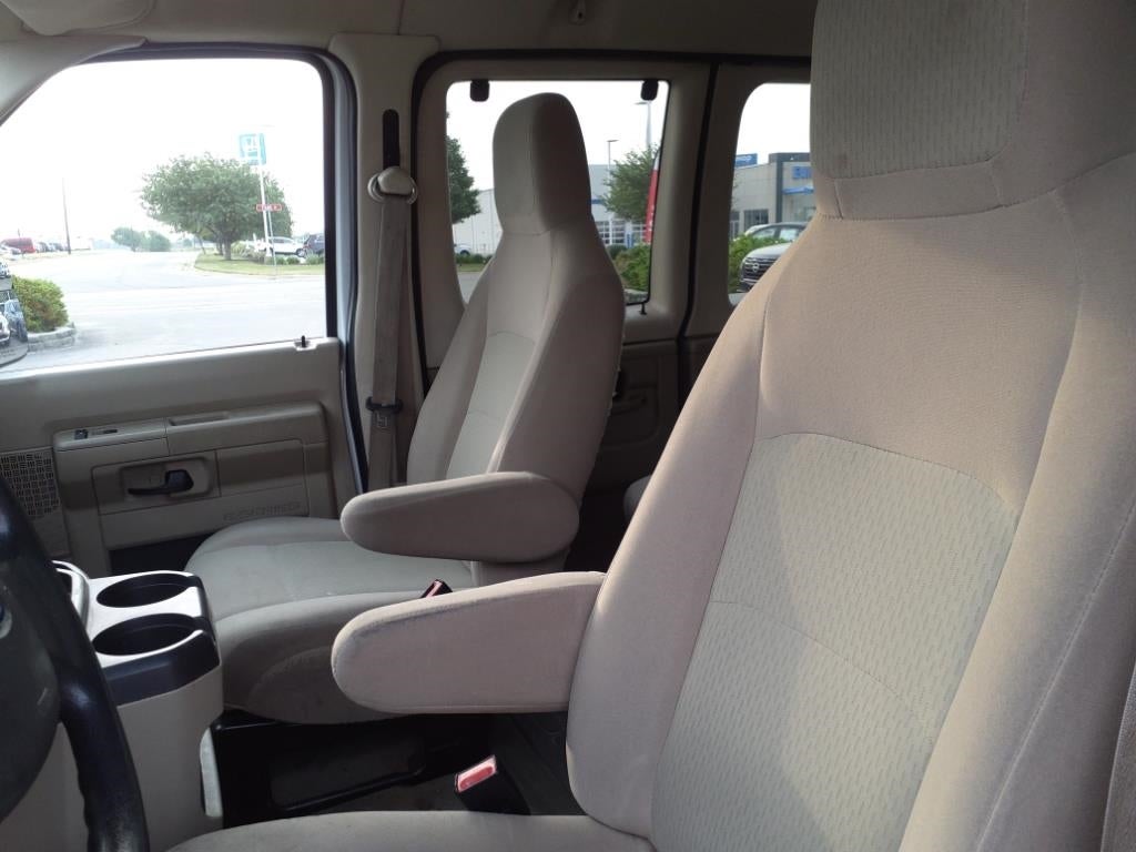 2012 Ford E-Series E-350 SD XLT