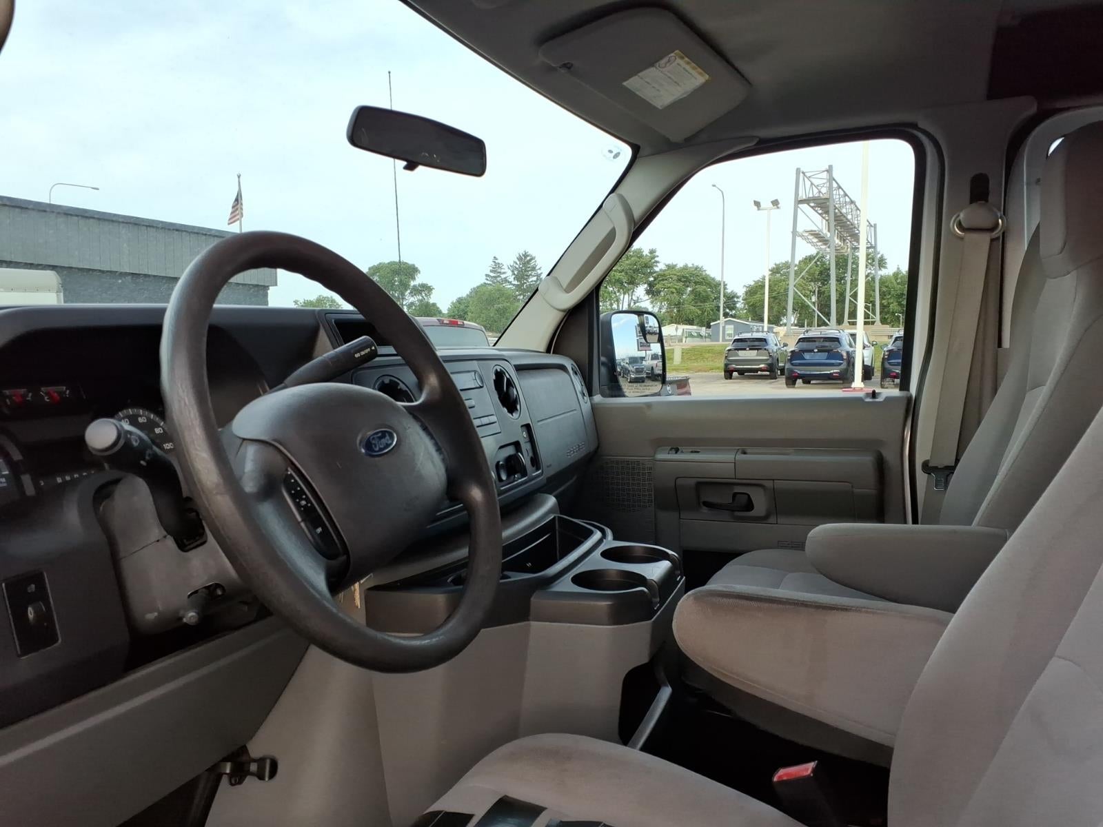 2014 Ford E-Series E-250