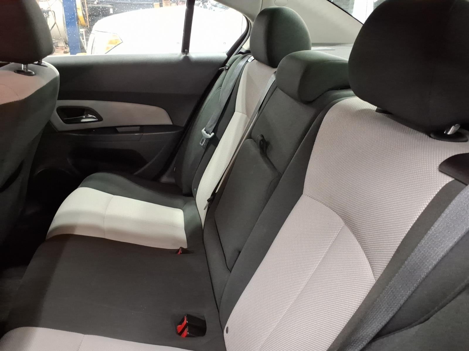 2011 Chevrolet Cruze LS