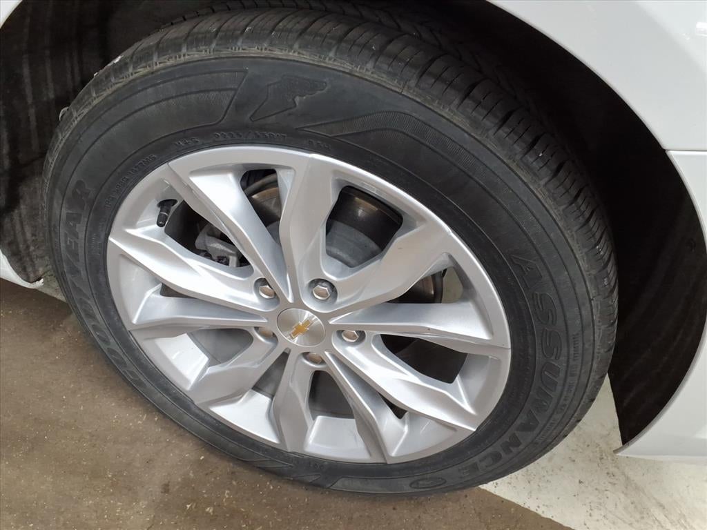 2024 Chevrolet Malibu LT w/1LT