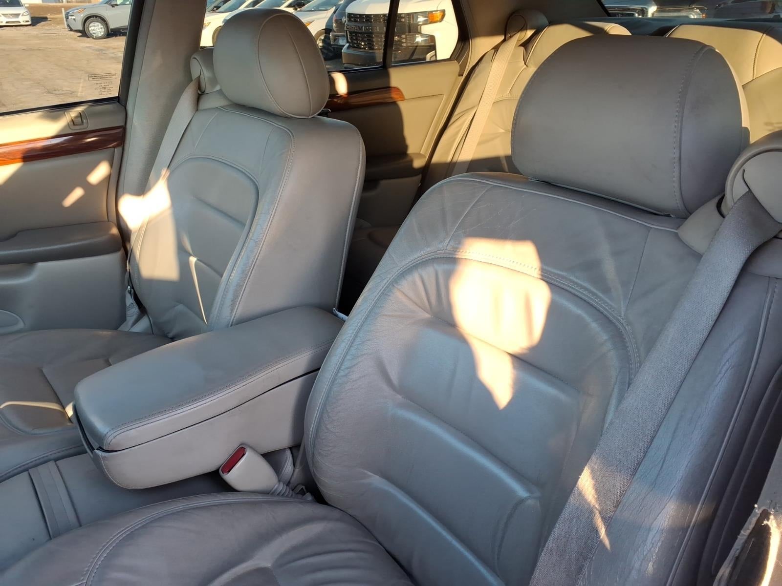 2000 Cadillac DeVille Base