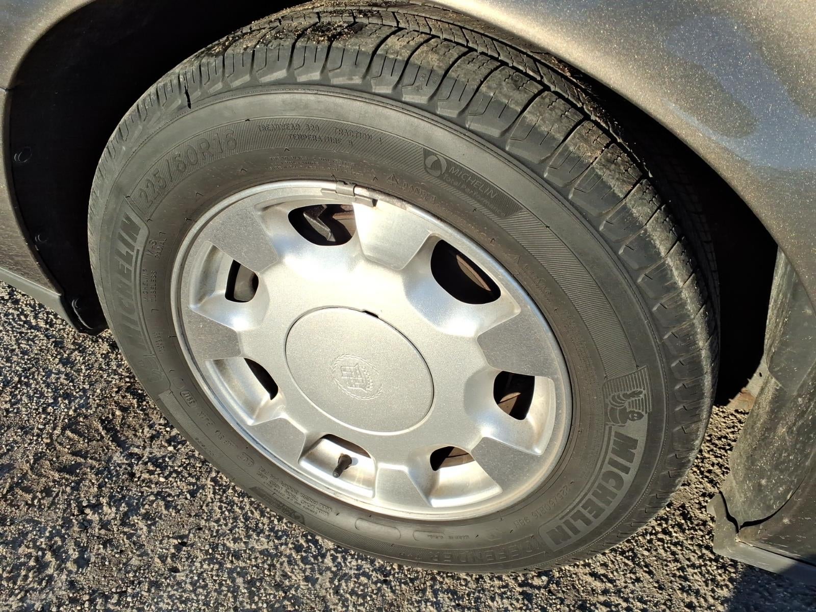 2000 Cadillac DeVille Base