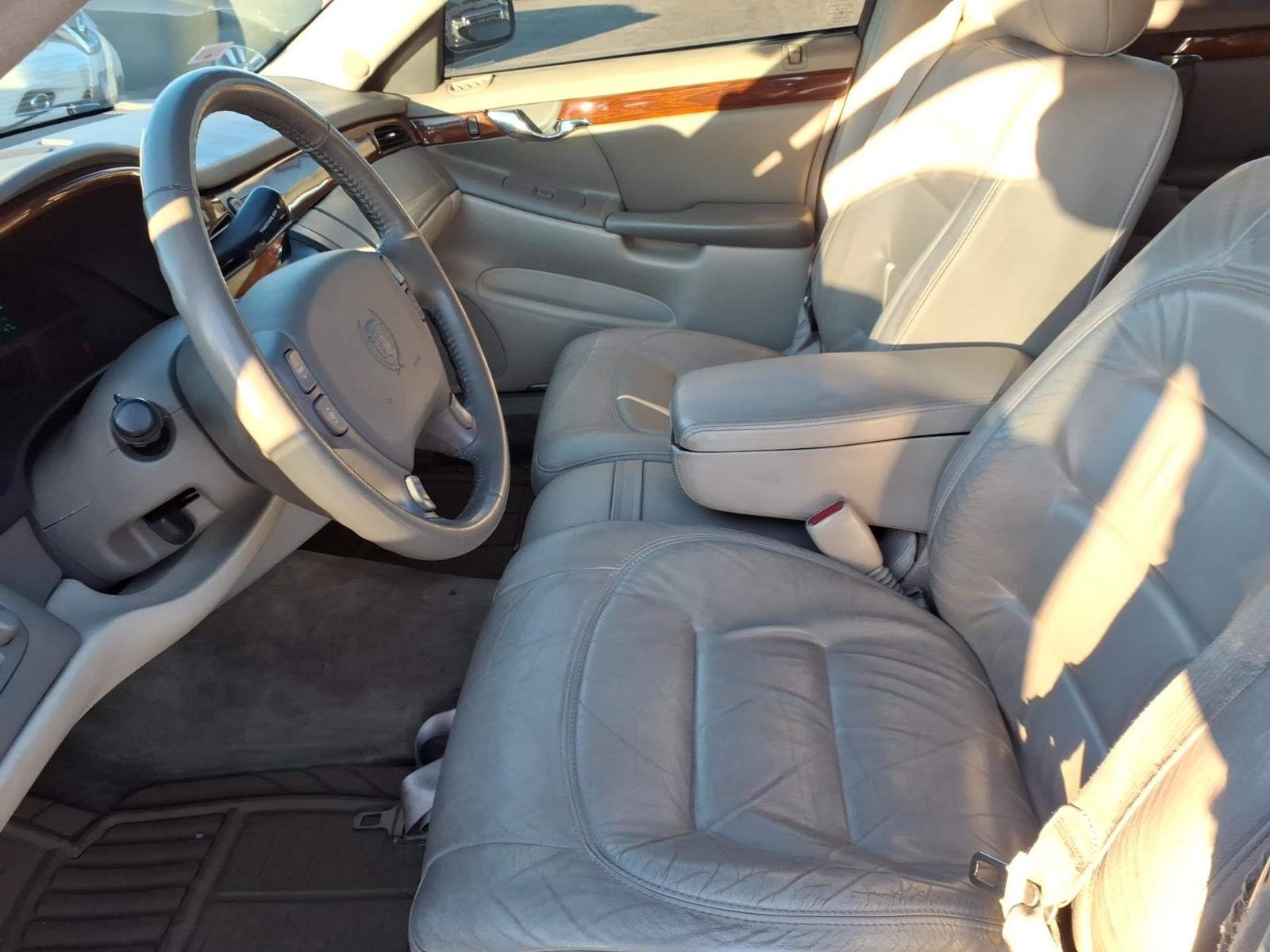 2000 Cadillac DeVille Base