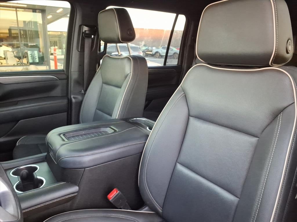 2022 GMC Yukon XL SLT