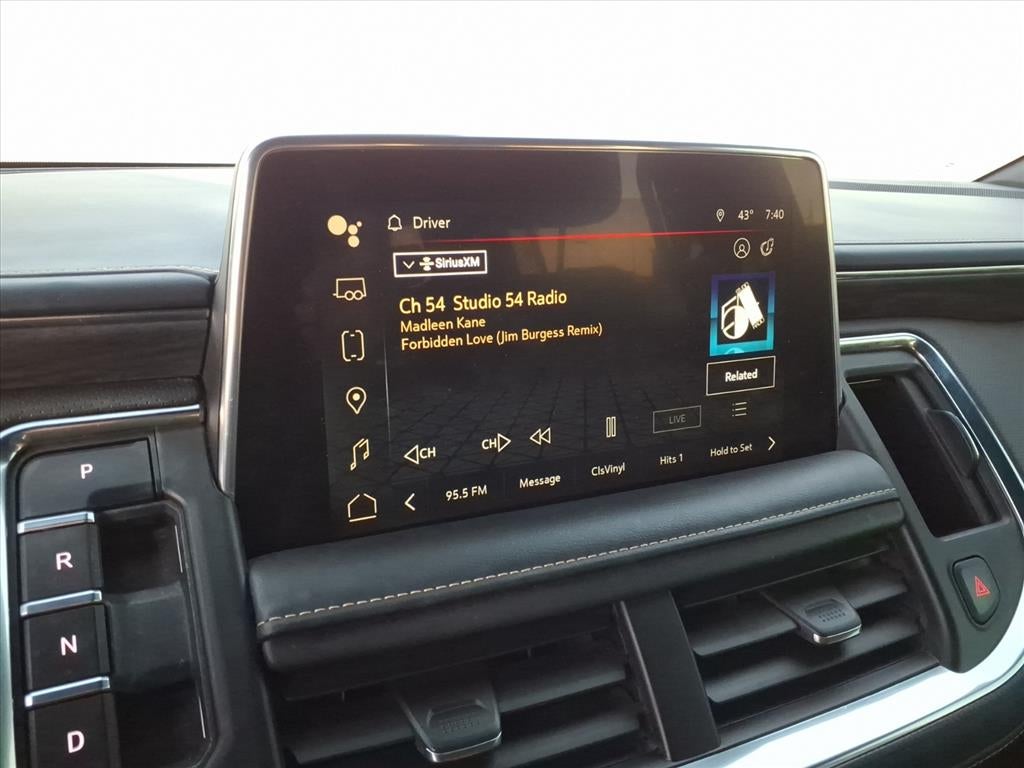 2022 GMC Yukon XL SLT