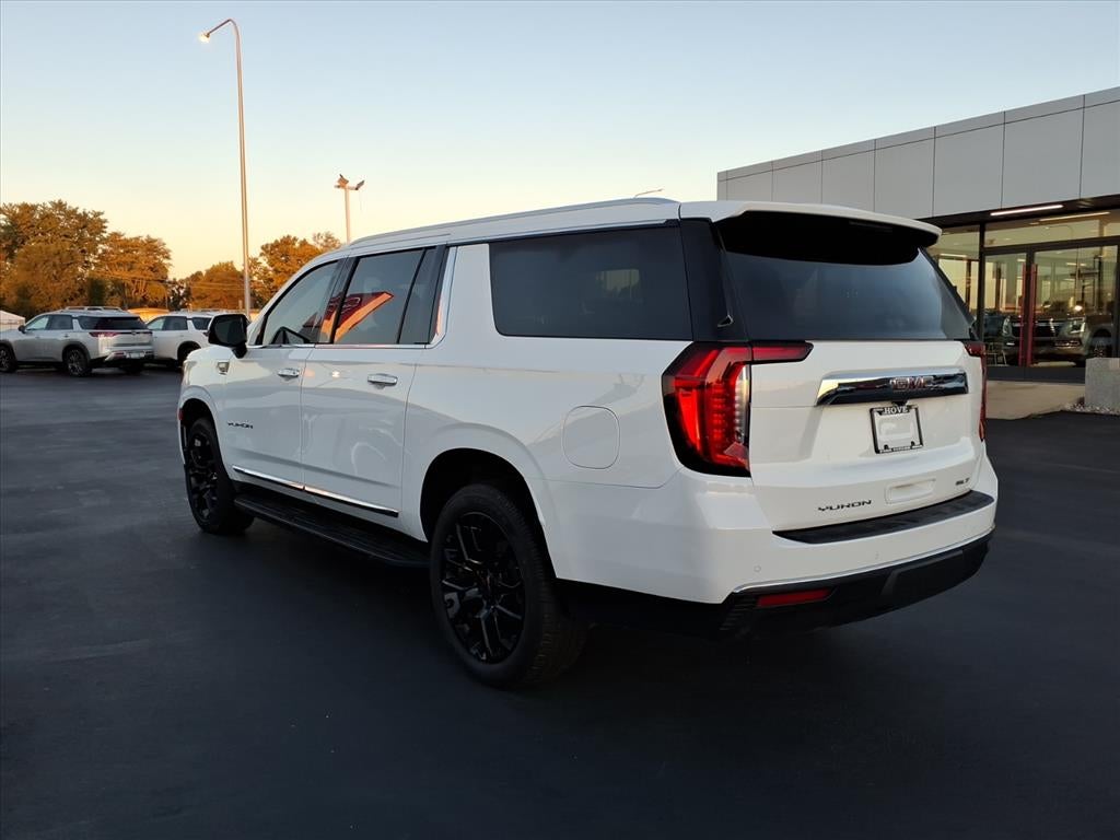 2022 GMC Yukon XL SLT