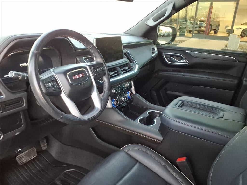 2022 GMC Yukon XL SLT