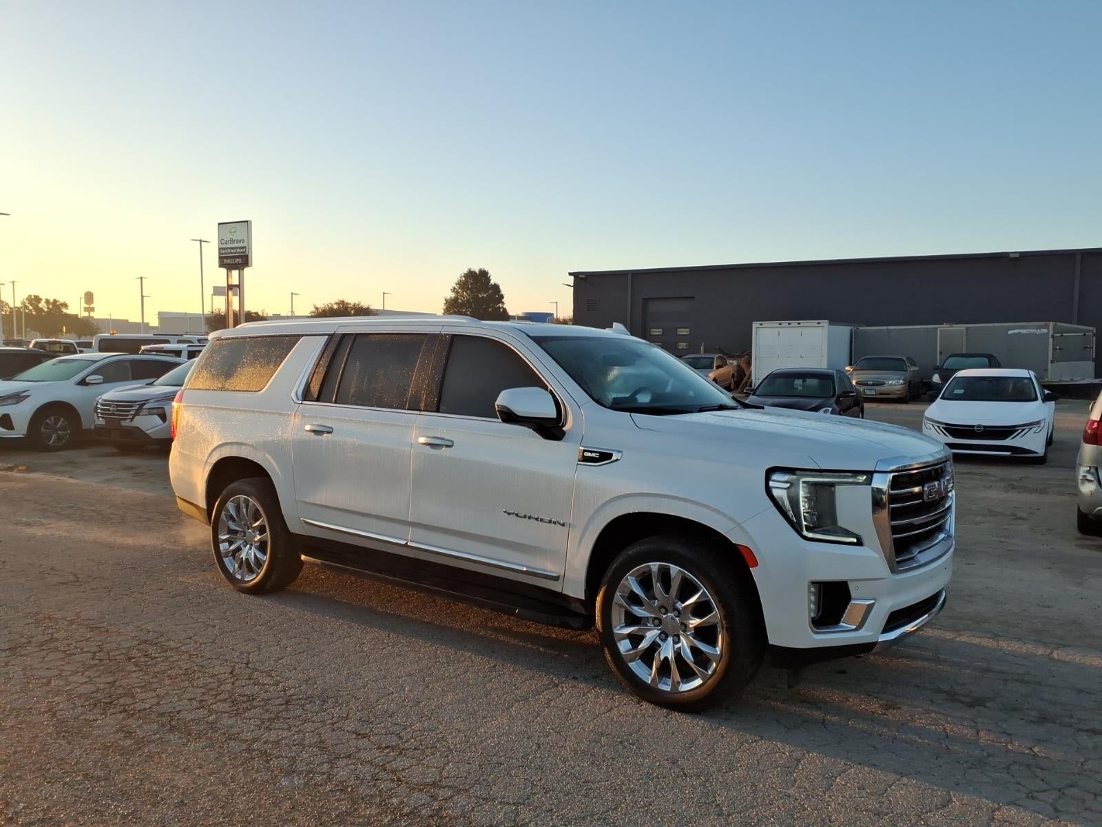 2022 GMC Yukon XL SLT