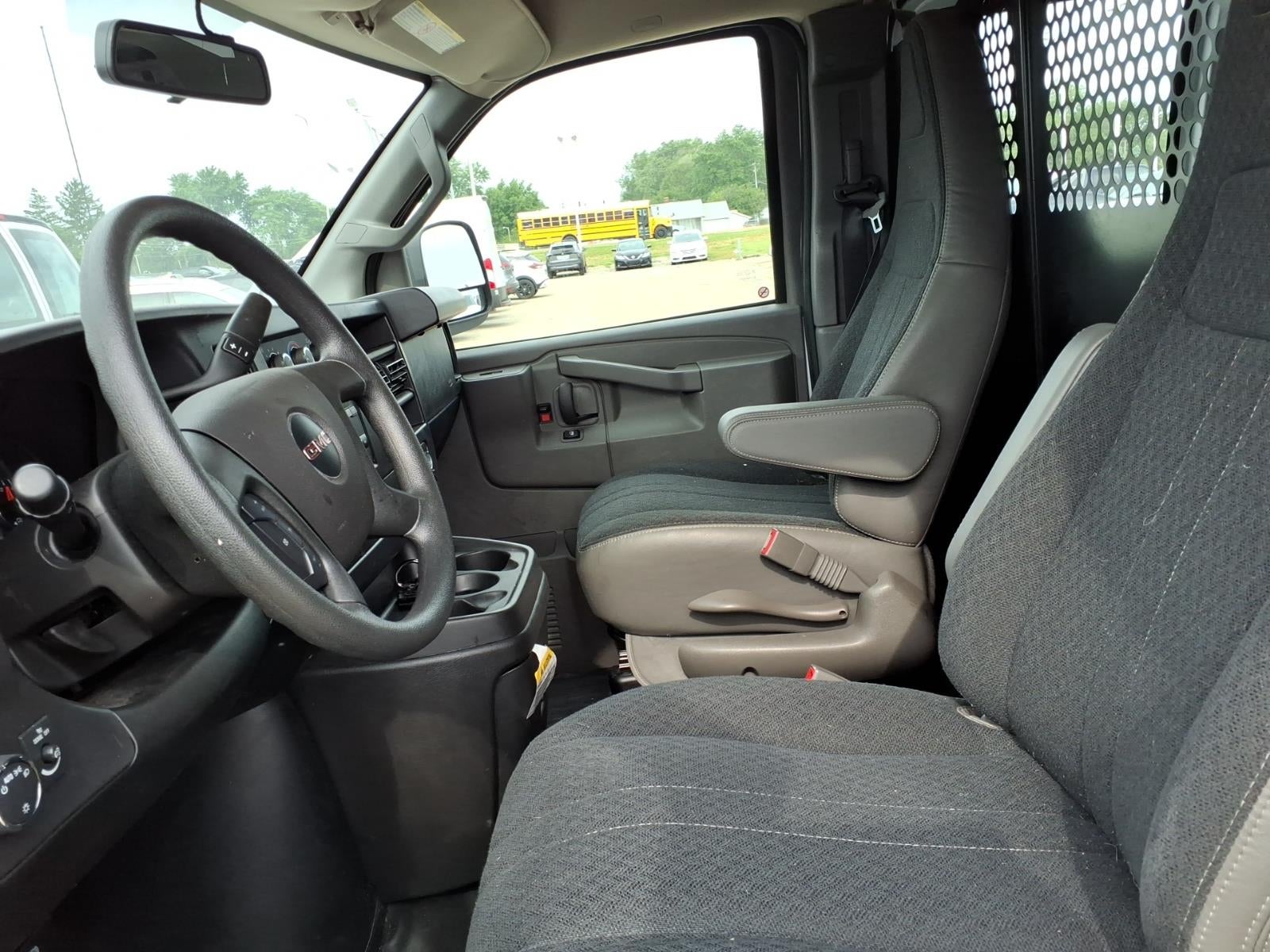 2025 GMC Savana Work Van