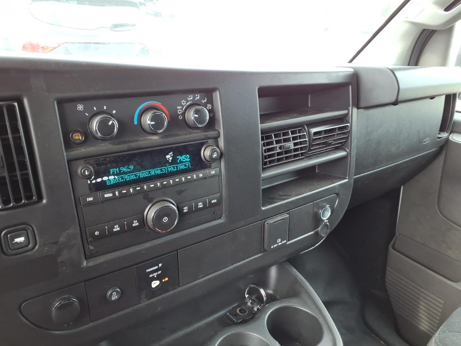 2025 GMC Savana Work Van