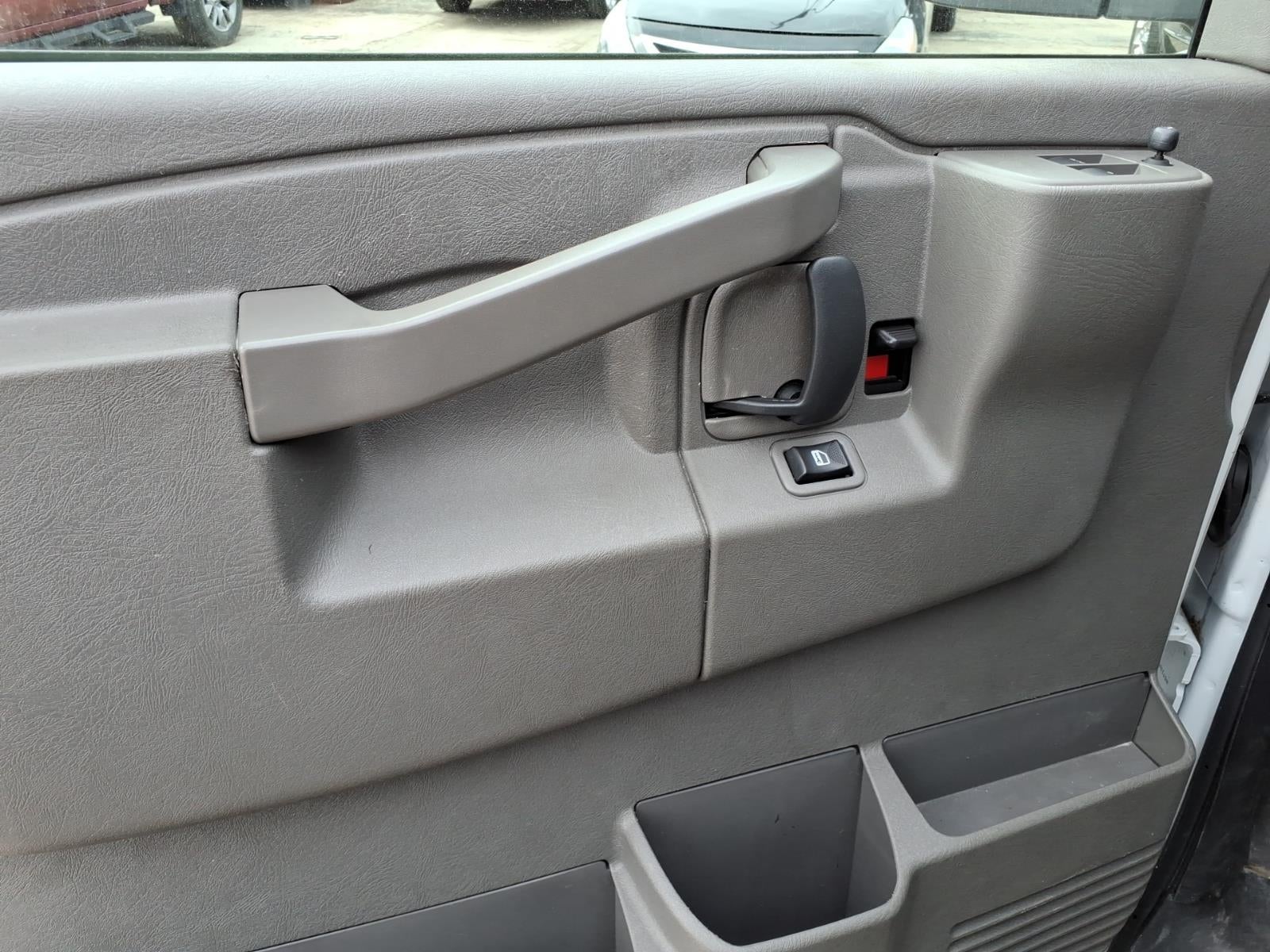 2025 GMC Savana Work Van