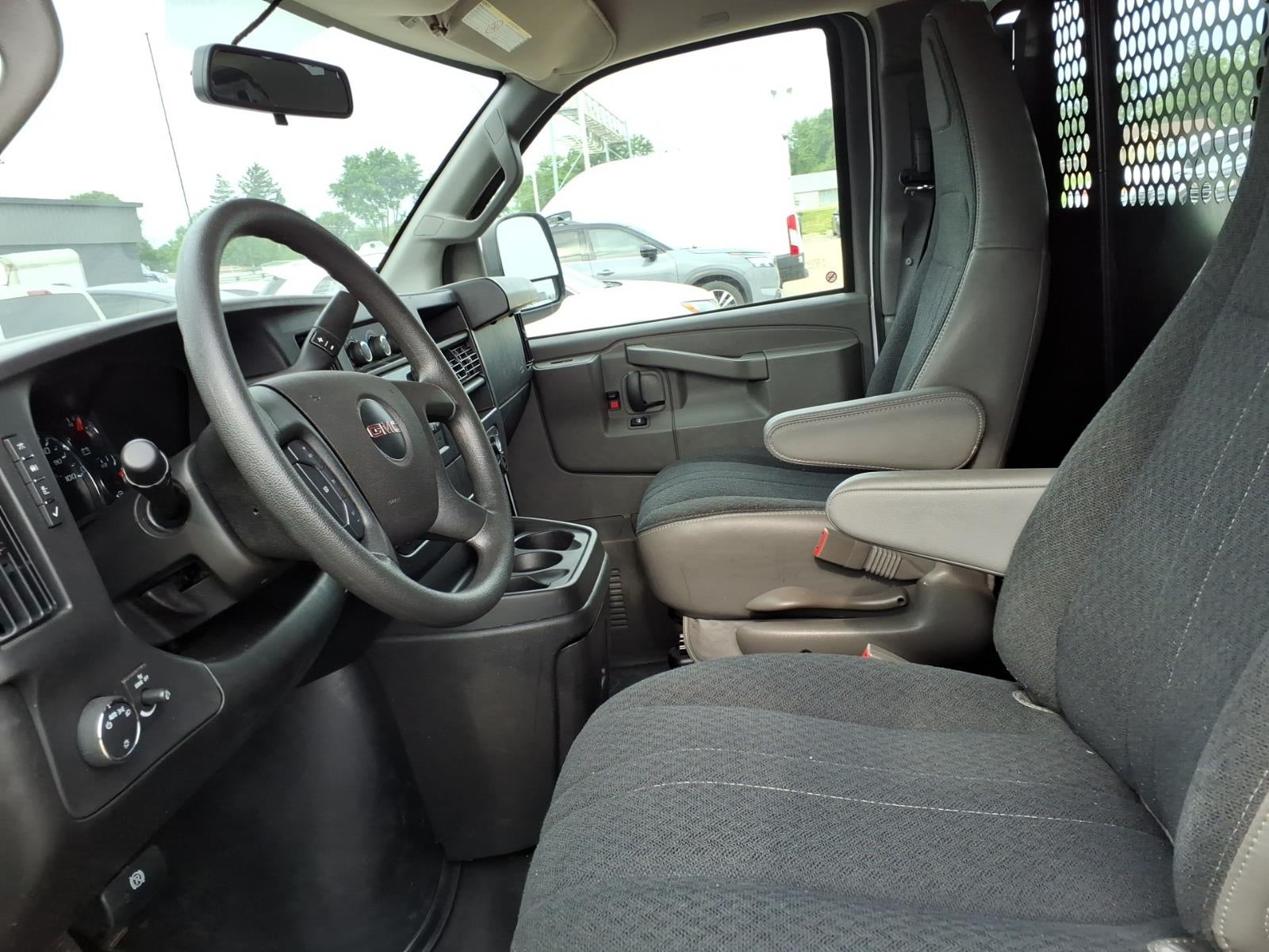 2025 GMC Savana Work Van