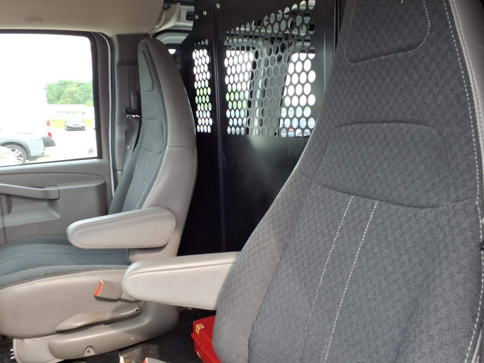 2025 GMC Savana Work Van