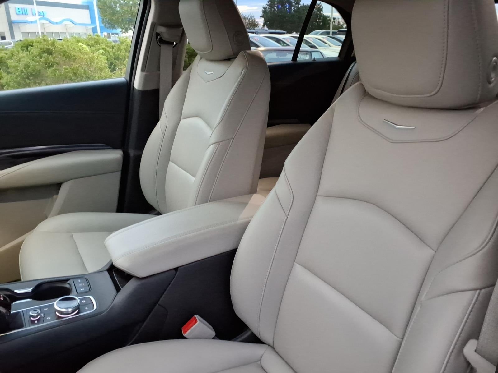 2023 Cadillac XT4 Luxury
