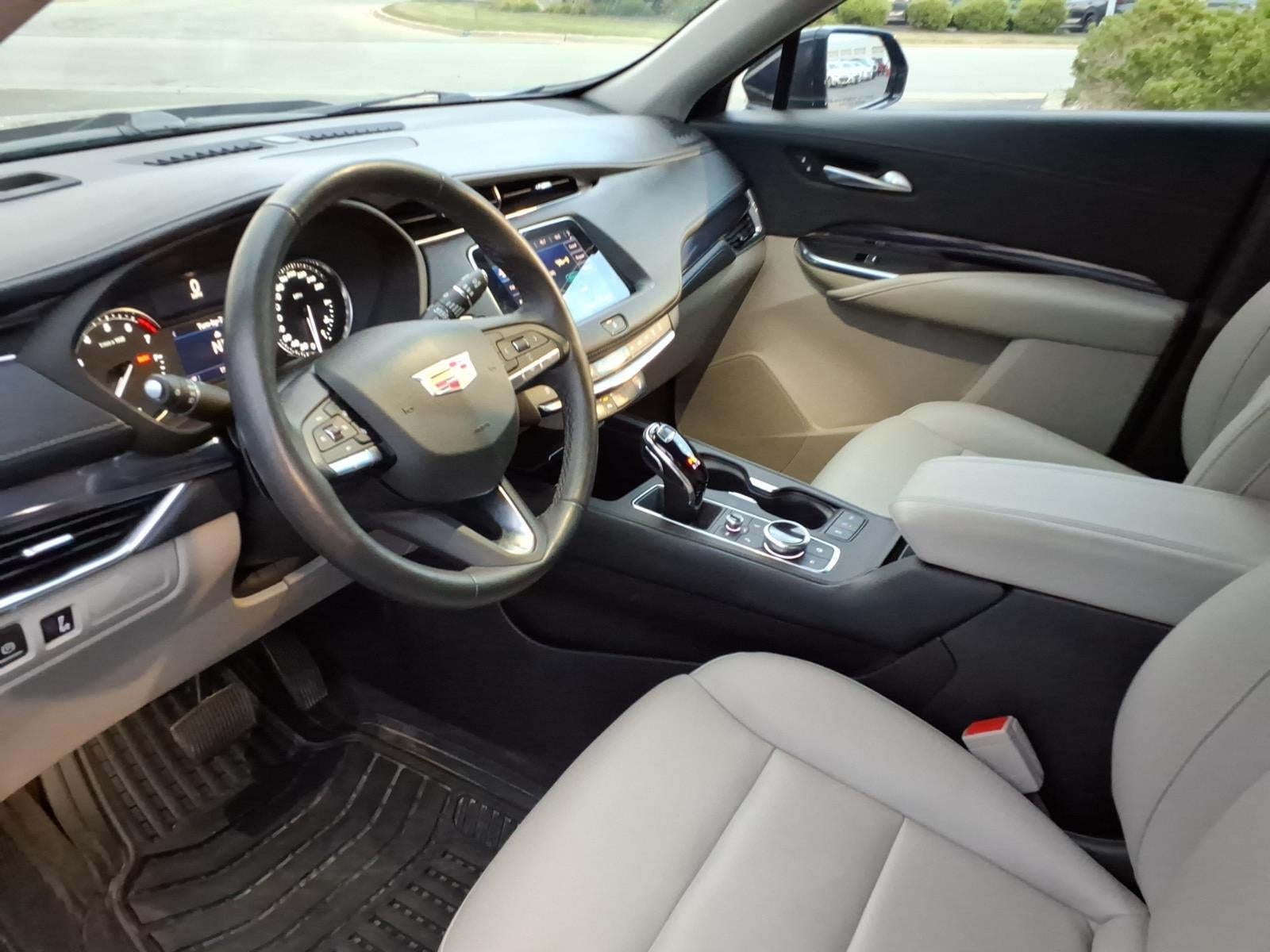 2023 Cadillac XT4 Luxury