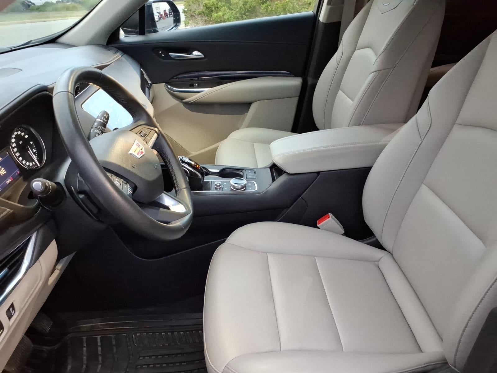 2023 Cadillac XT4 Luxury