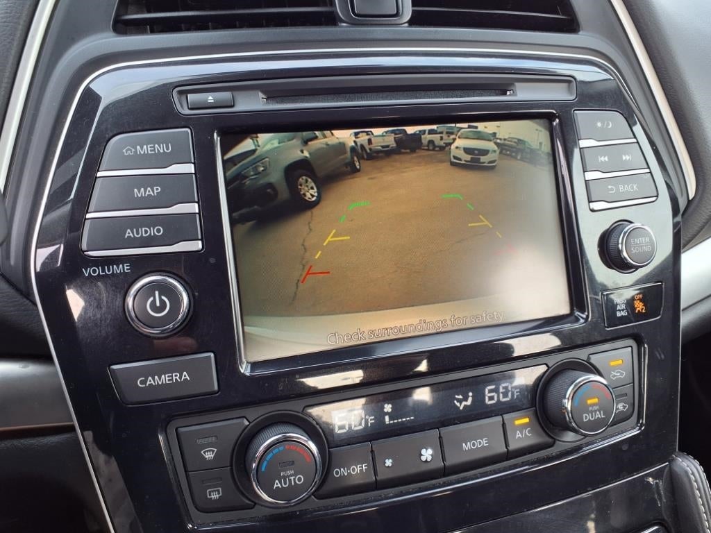 2022 Nissan Maxima SV