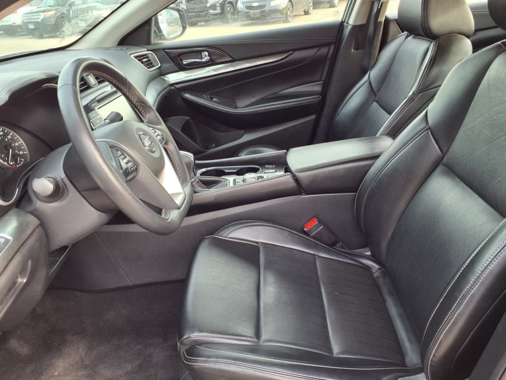 2022 Nissan Maxima SV