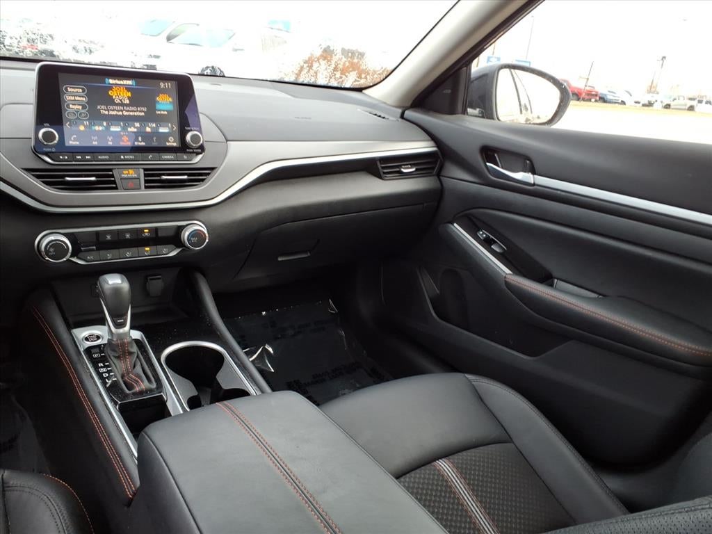 2025 Nissan Altima SR