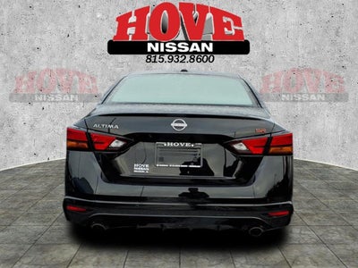 2025 Nissan Altima SR