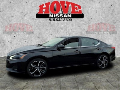 2025 Nissan Altima SR