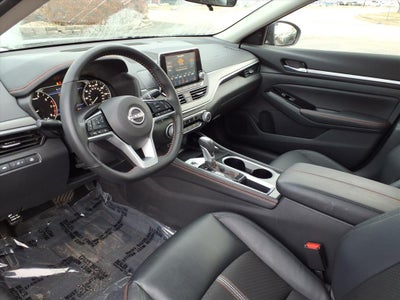 2025 Nissan Altima SR