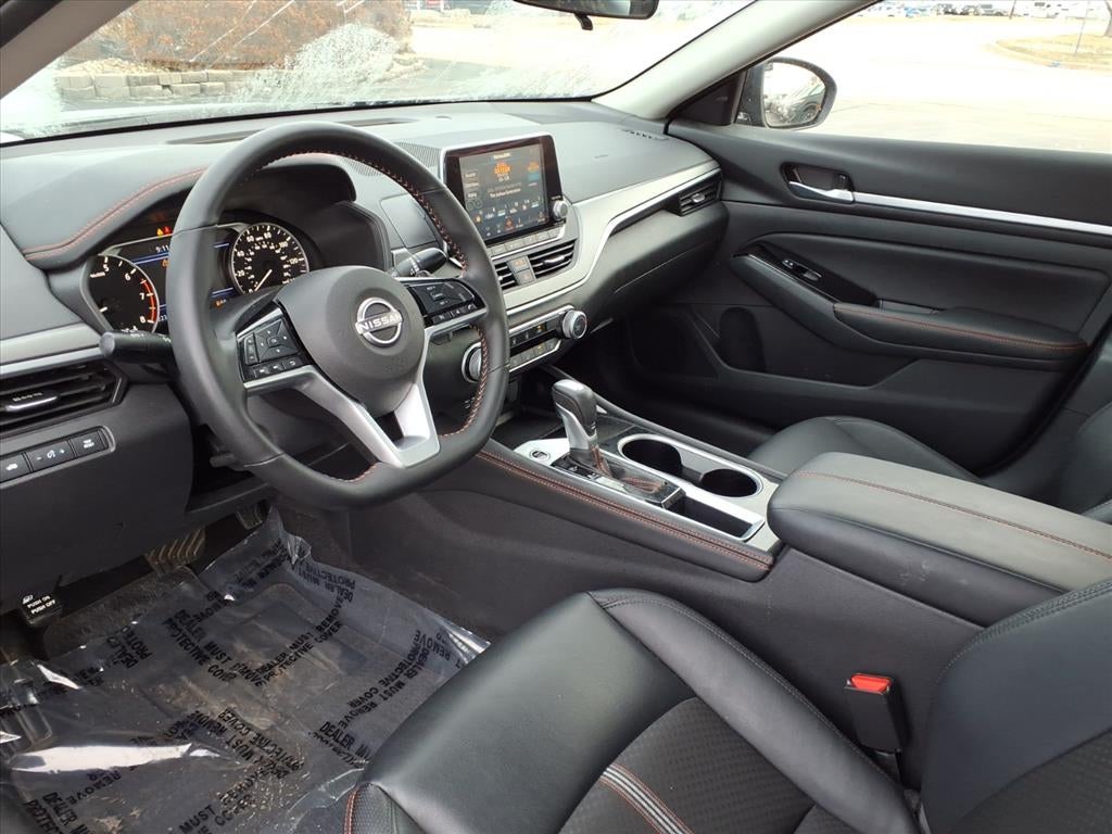 2025 Nissan Altima SR