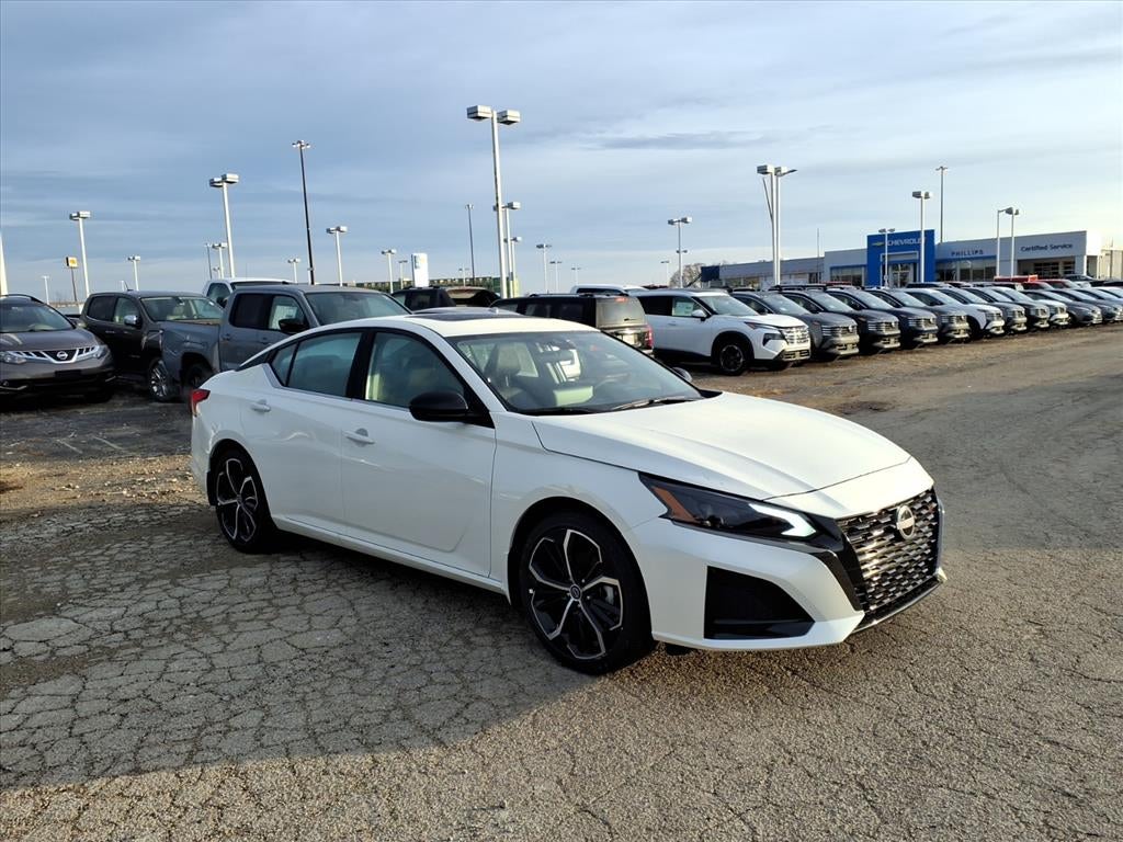 2025 Nissan Altima 2.5 SR