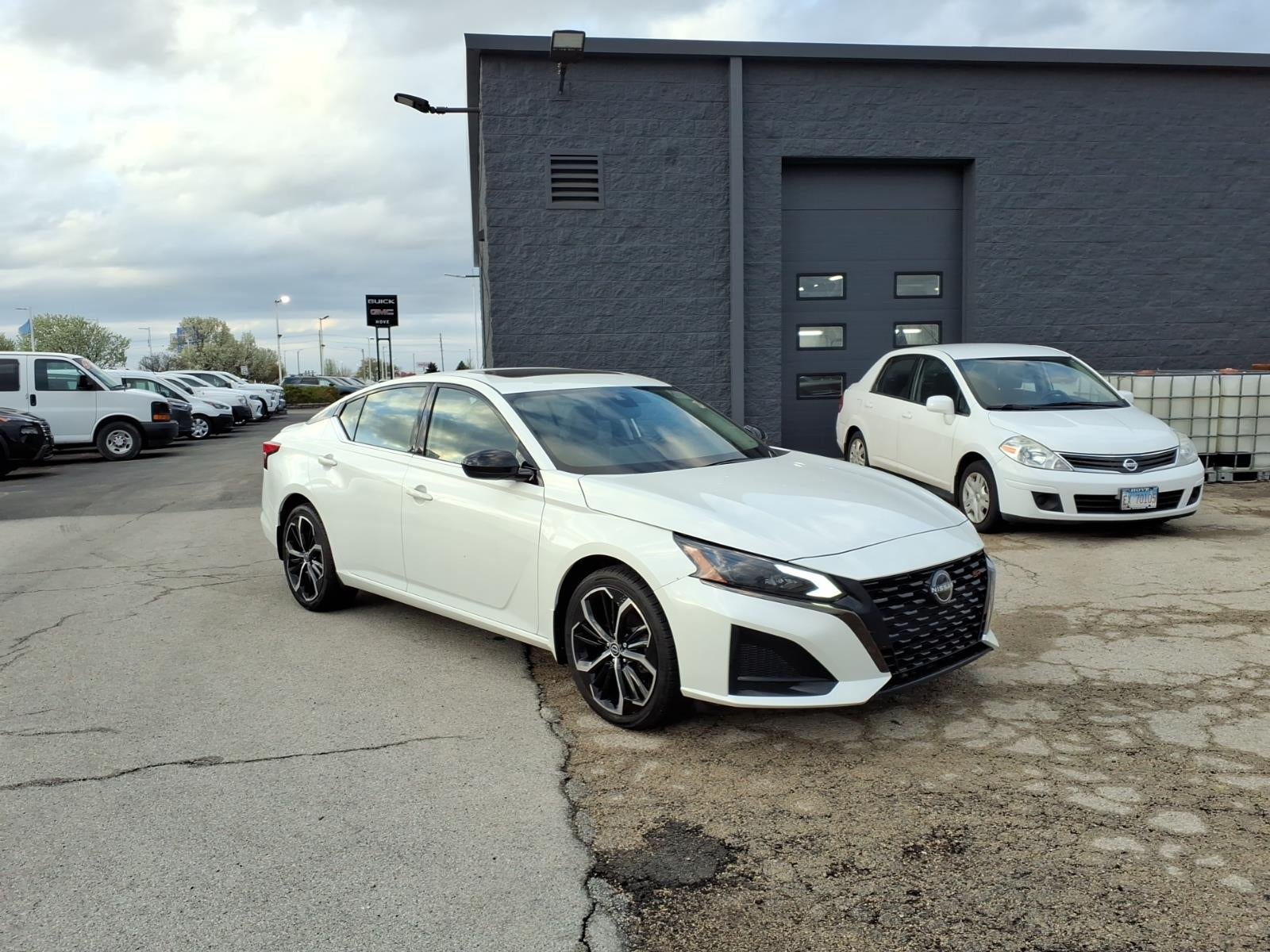 2024 Nissan Altima 2.5 SR