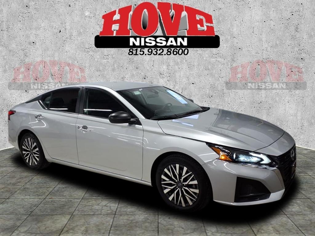 2024 Nissan Altima SV