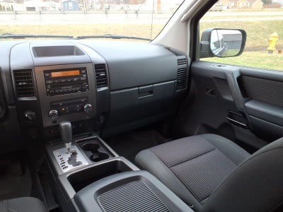 2011 Nissan Titan SV