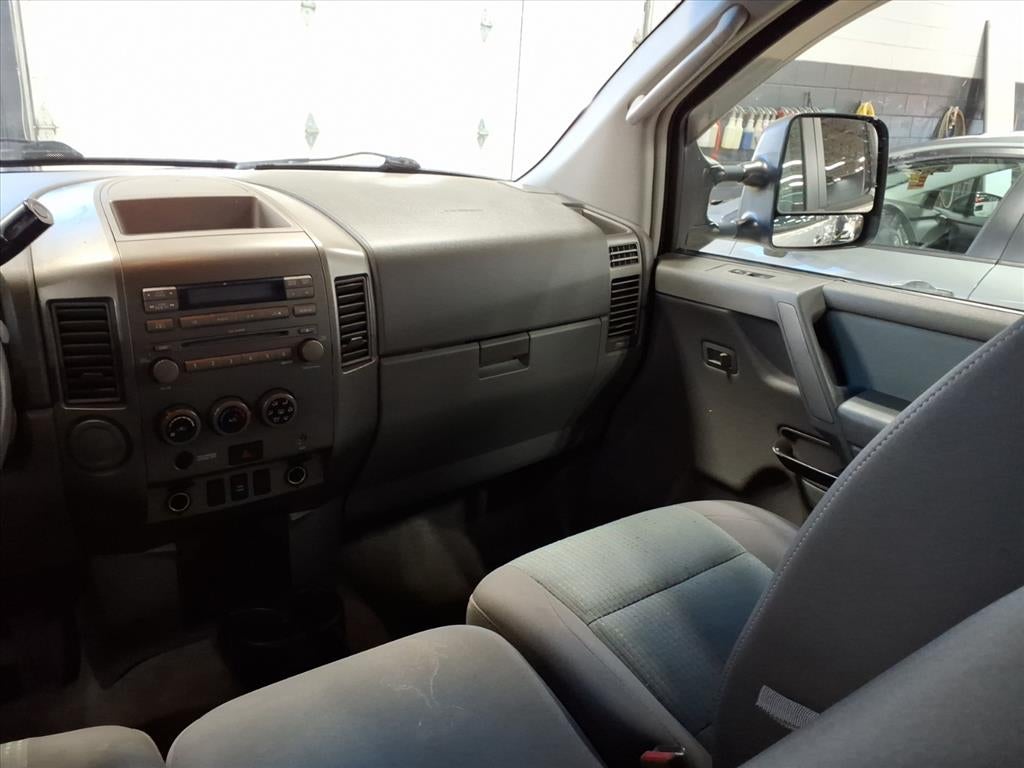 2005 Nissan Titan SE
