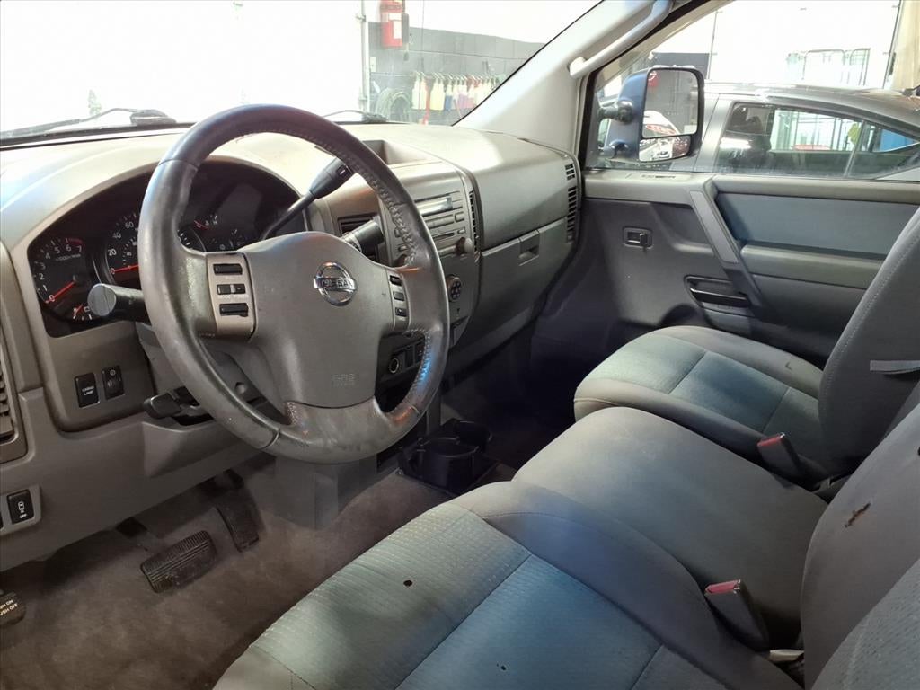 2005 Nissan Titan SE