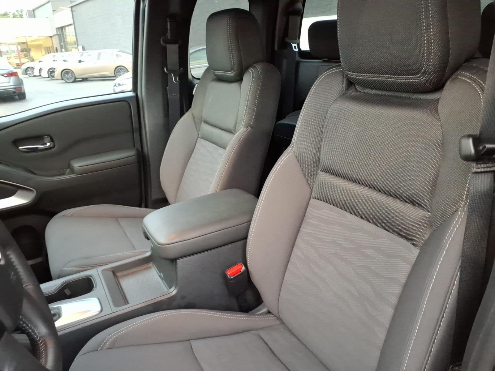 2024 Nissan Frontier SV