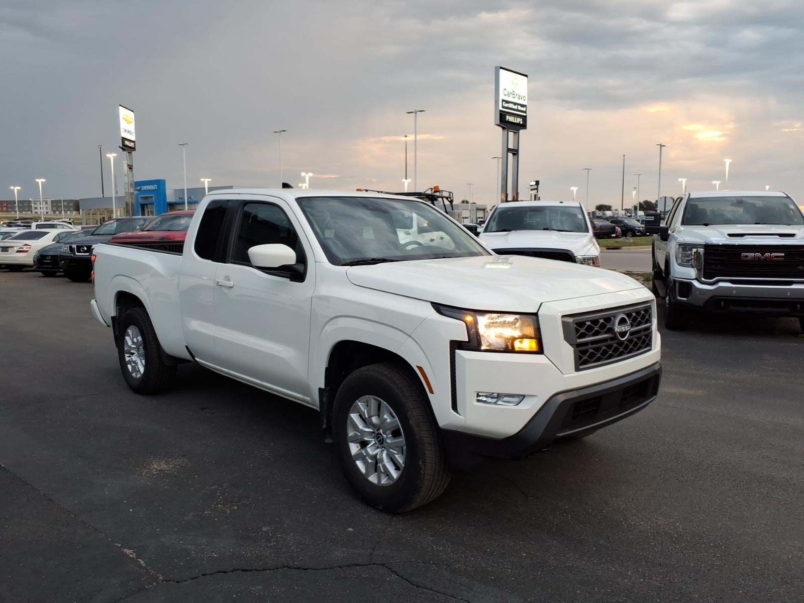 2024 Nissan Frontier SV