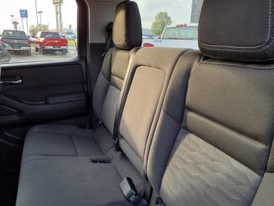 2024 Nissan Frontier SV