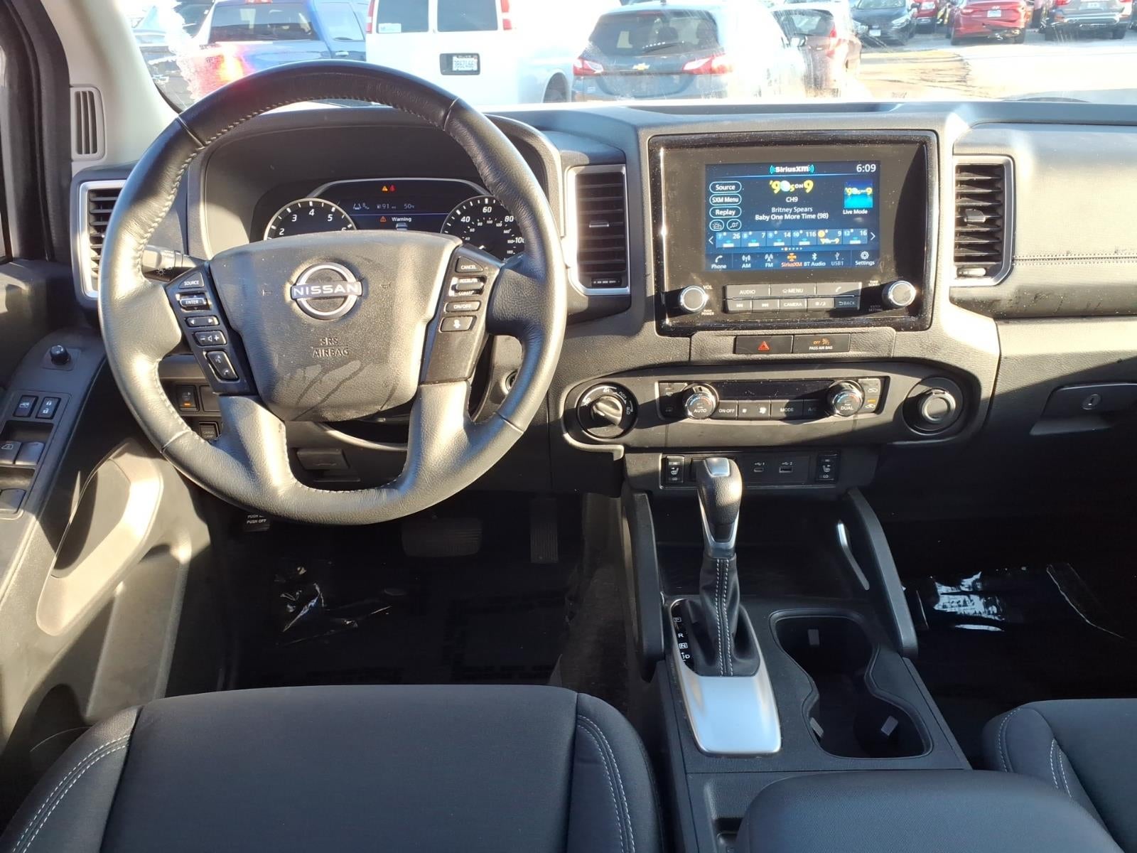 2023 Nissan Frontier SV