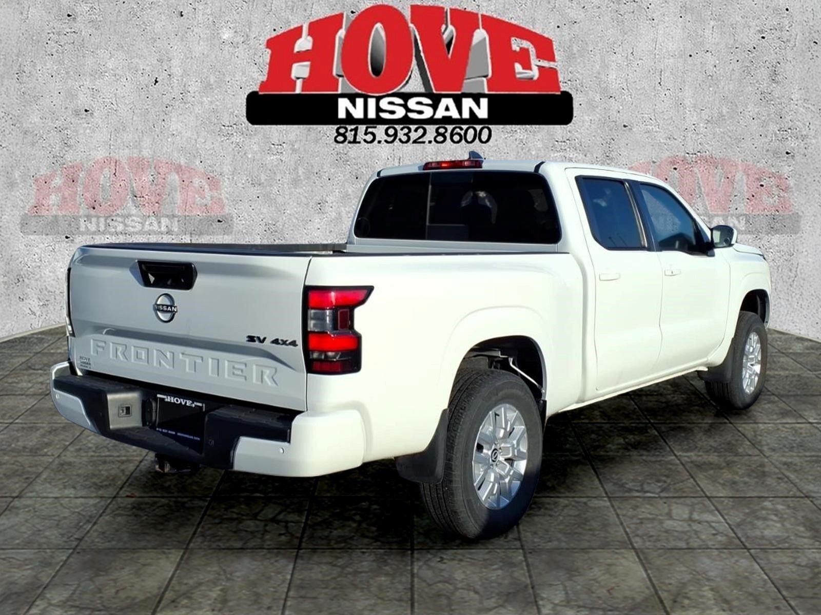 2023 Nissan Frontier SV