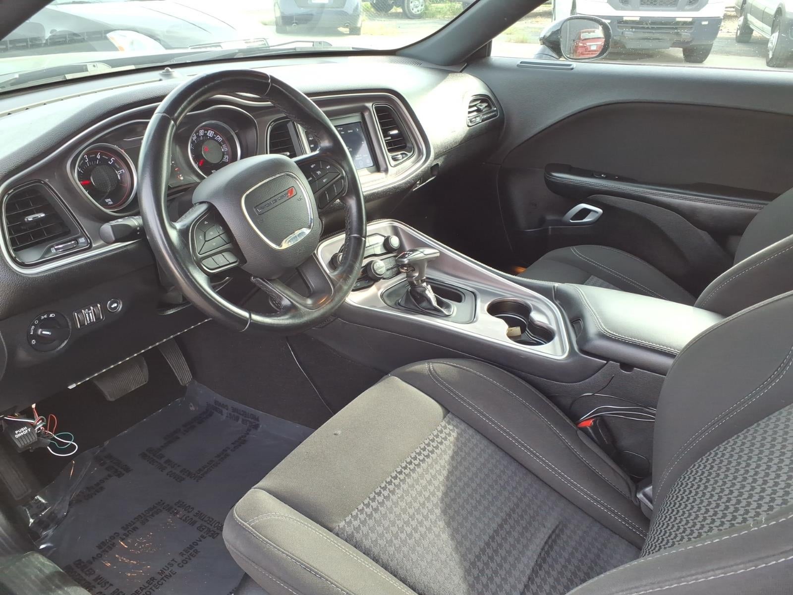 2021 Dodge Challenger SXT