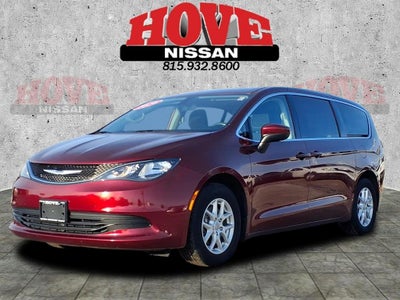 2020 Chrysler Voyager LX