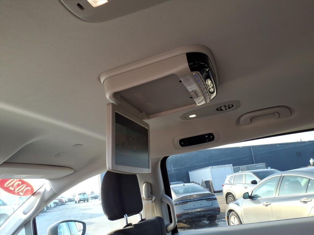 2020 Chrysler Voyager LX