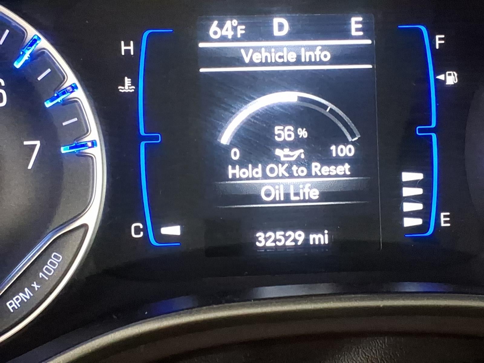2024 Chrysler Voyager LX