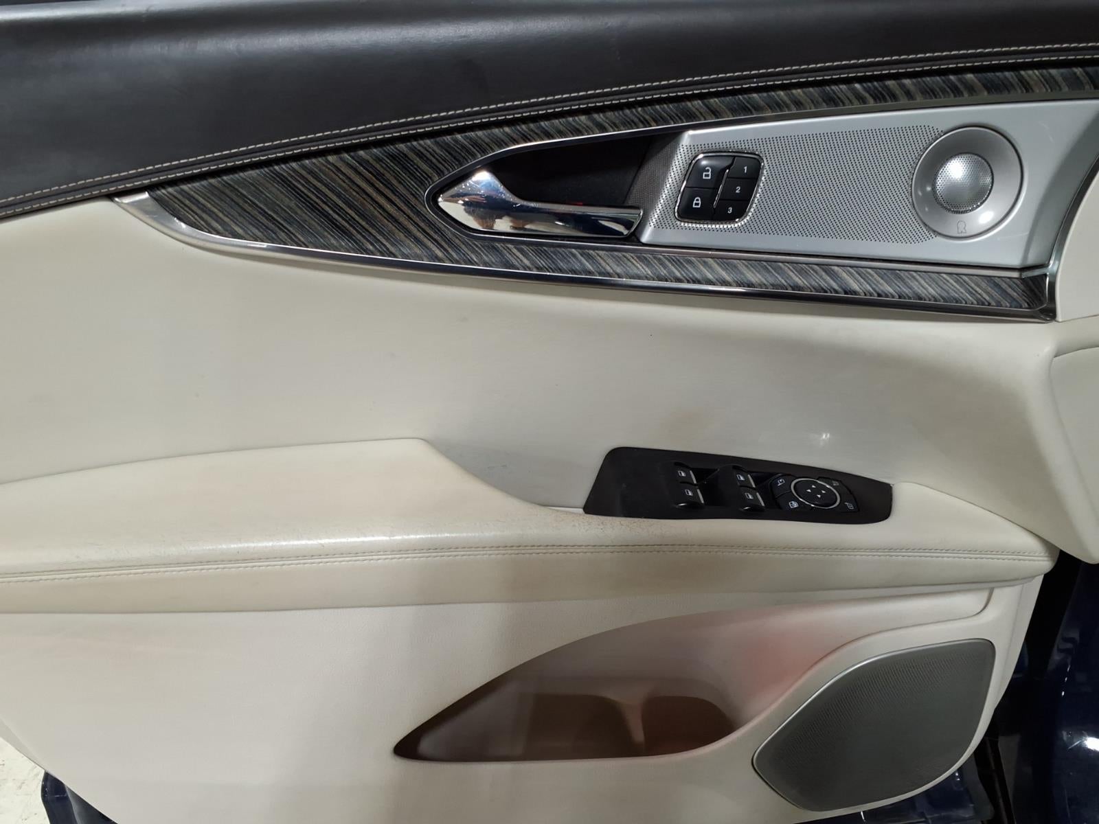 2019 Lincoln Nautilus Black Label