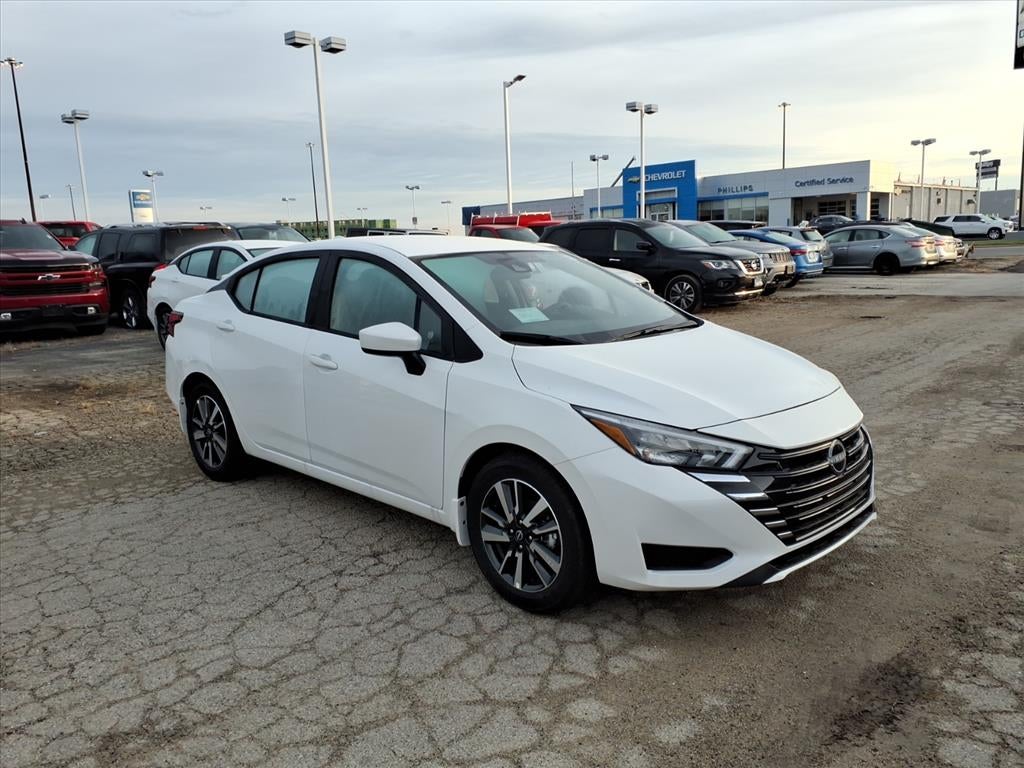 2025 Nissan Versa SV