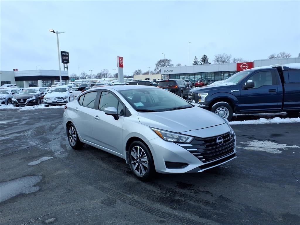 2025 Nissan Versa SV