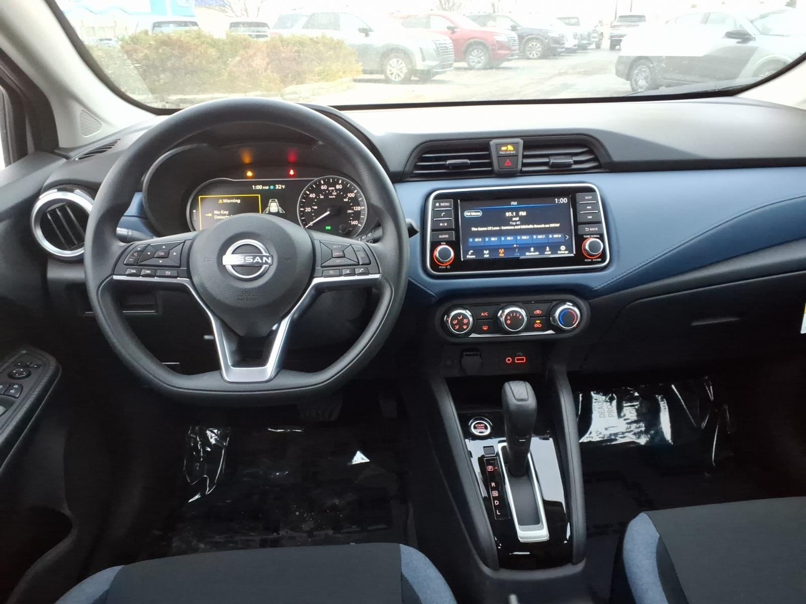 2025 Nissan Versa SV