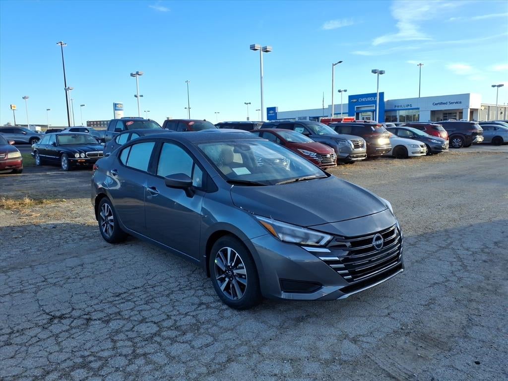2025 Nissan Versa SV